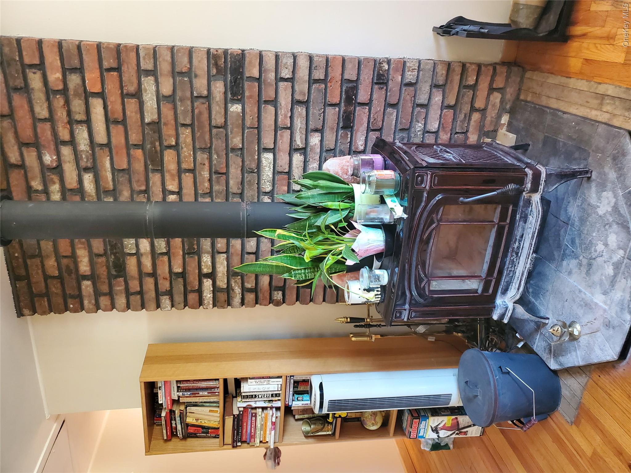 5 Columbia Road – For Sale photo 5