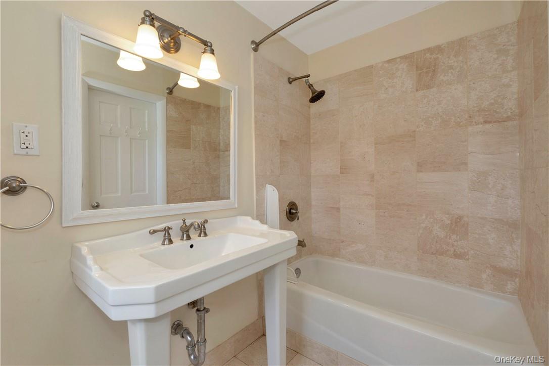 3 Lea Place – For Rent photo 15