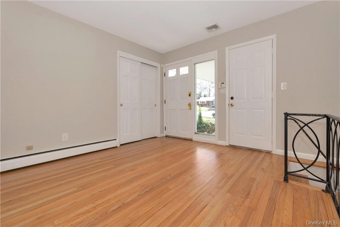 3 Lea Place – For Rent photo 2