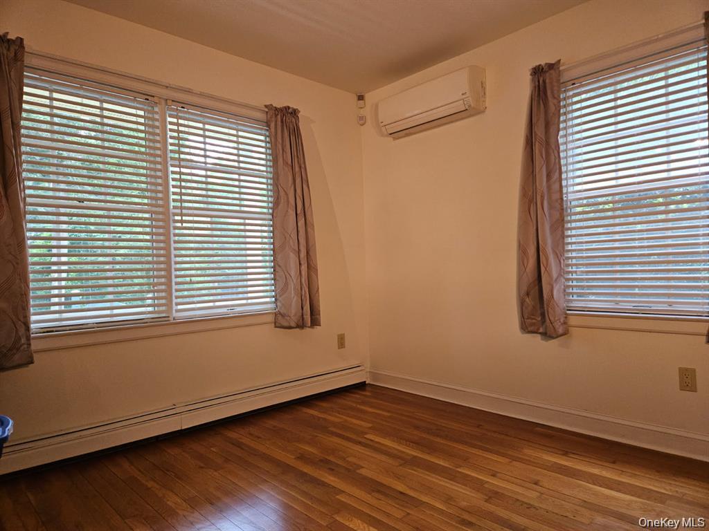 10 Phyllis Road – For Sale photo 14