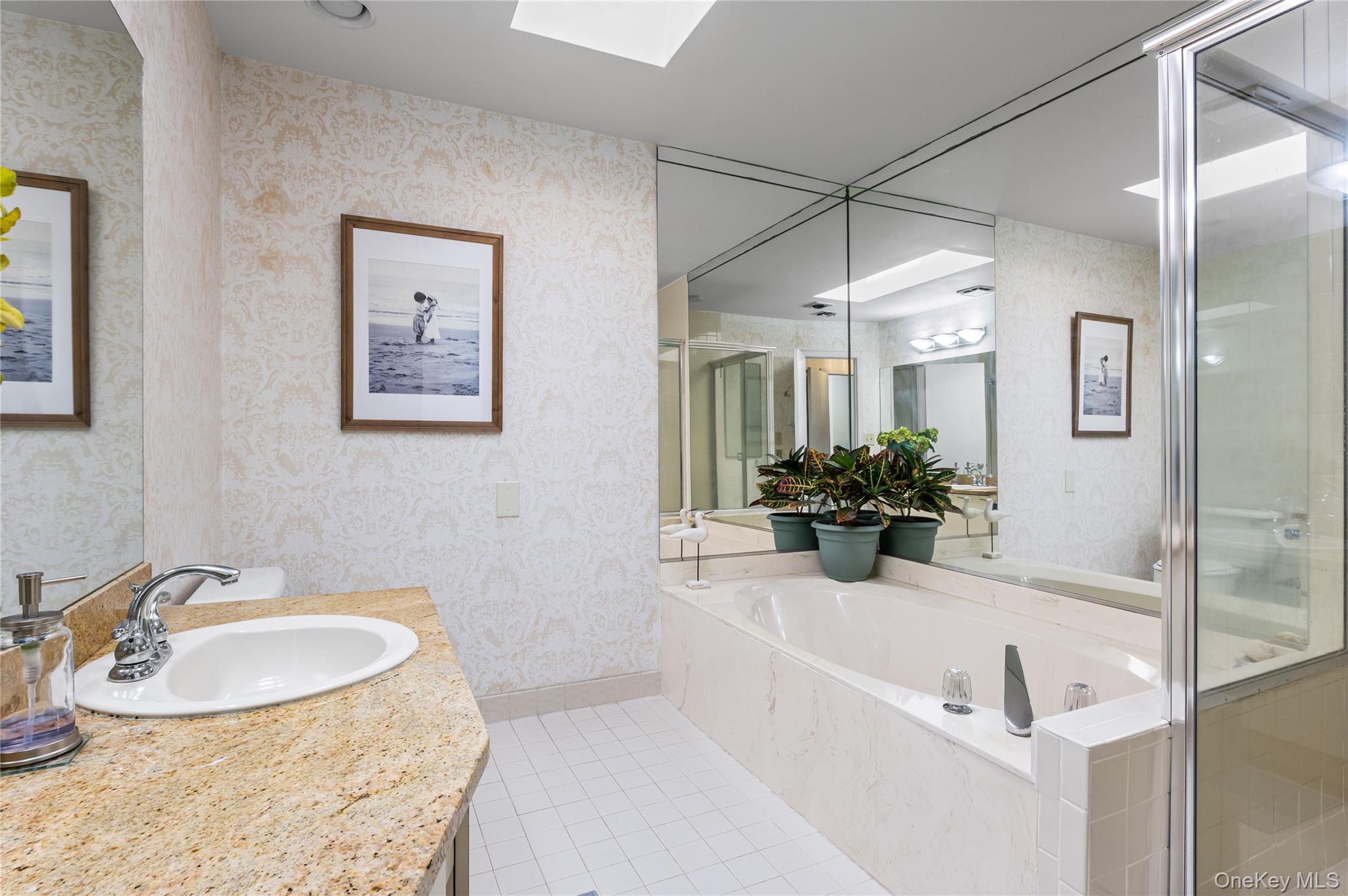 99 S Park Avenue  Ave, Unit 28 photo 9