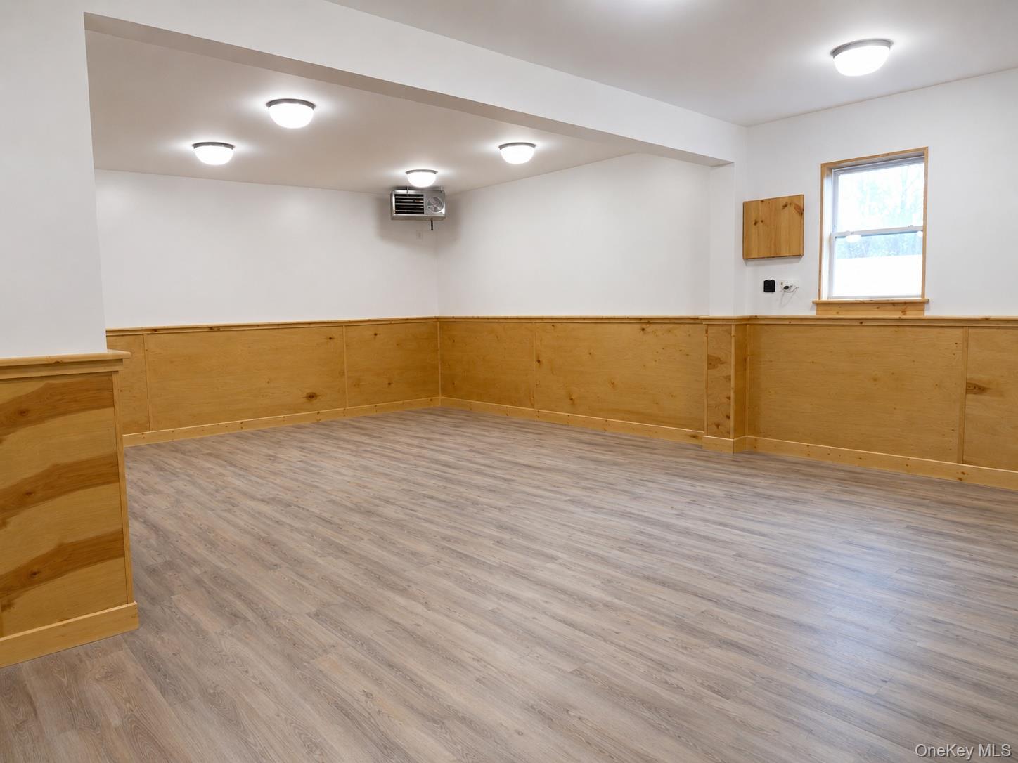 363 E Broadway – For Rent photo 9