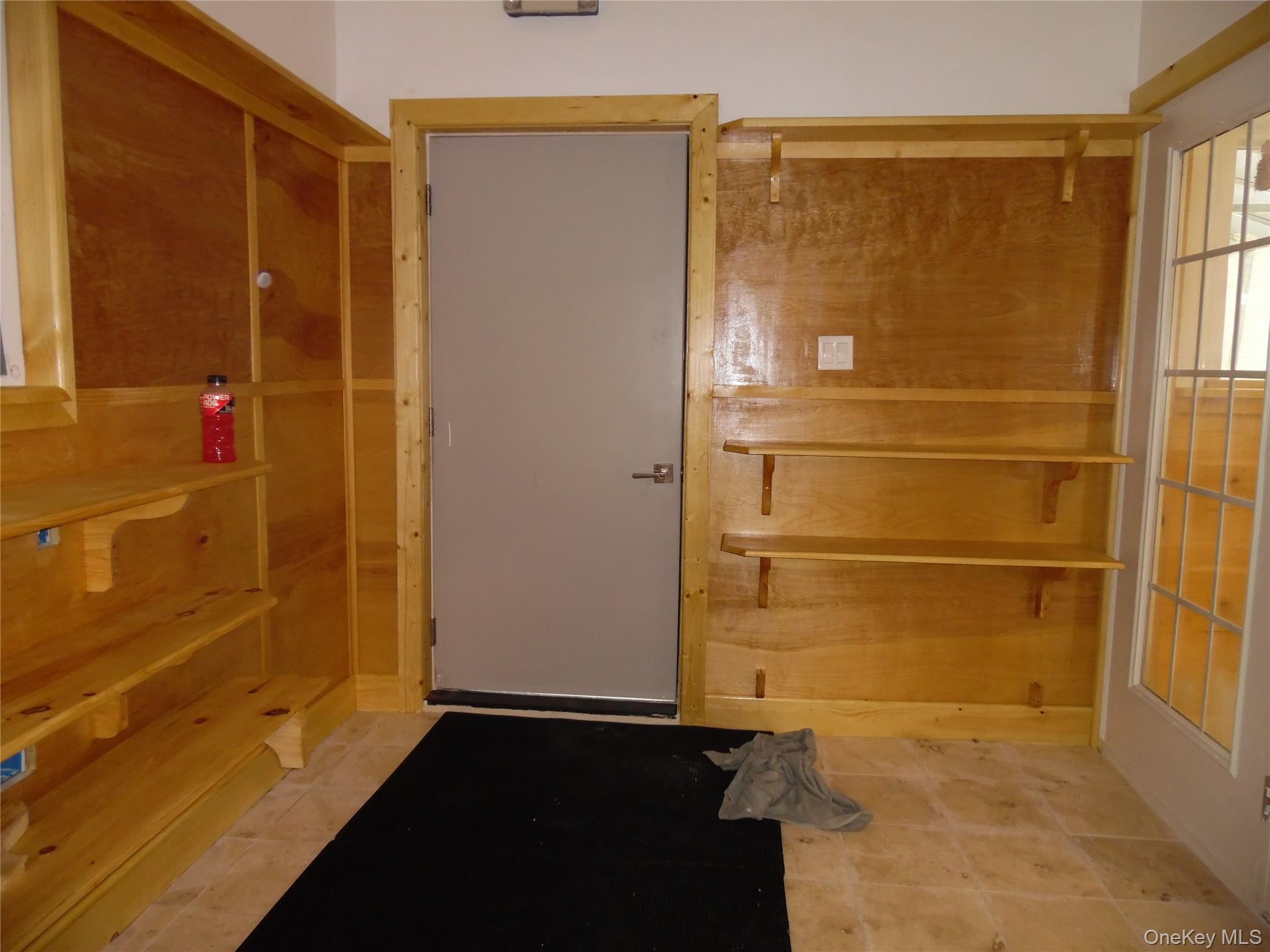363 E Broadway – For Rent photo 4