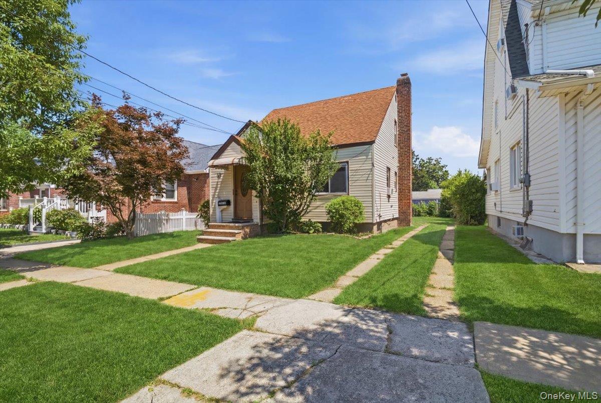 243-11 134th Avenue – For Sale