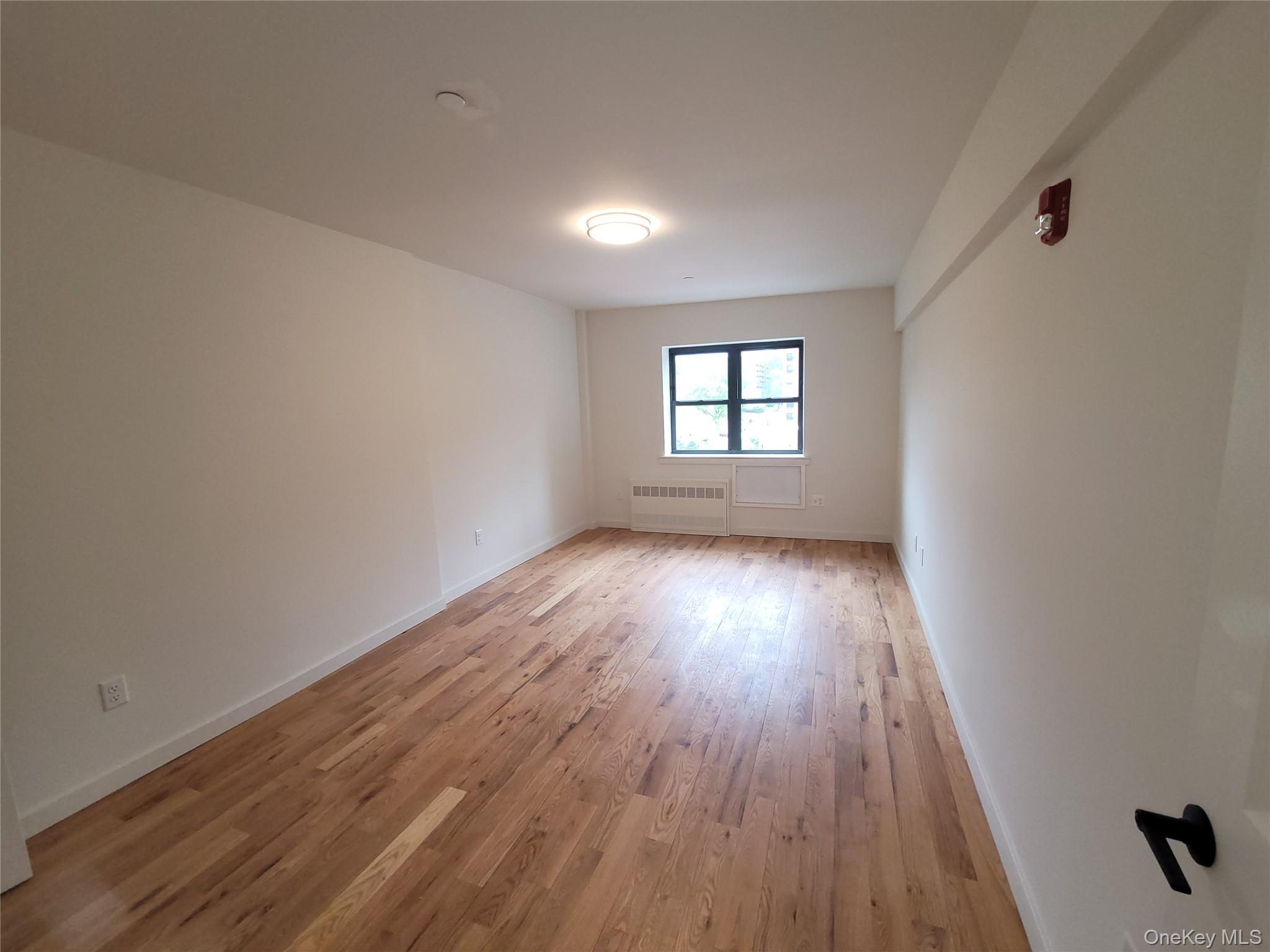 671 Bronx River Road, Unit 4N photo 5