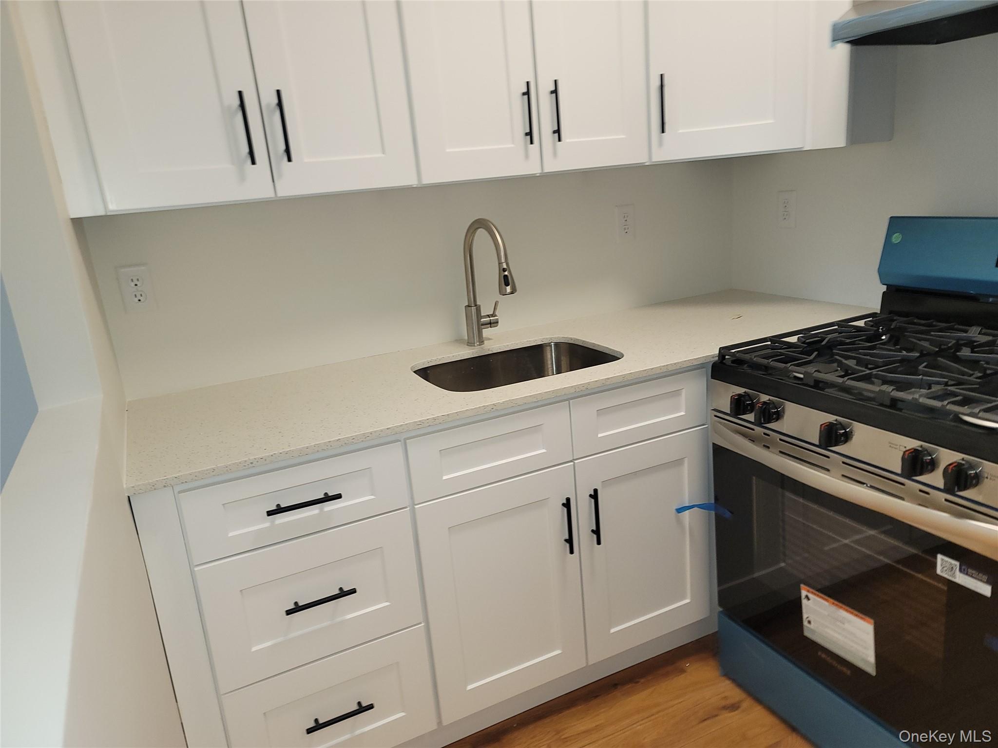 671 Bronx River Road, Unit 4N photo 2