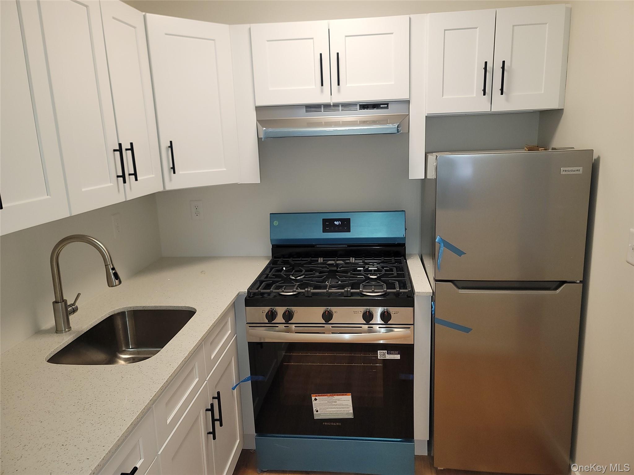 671 Bronx River Road, Unit 4N photo 3
