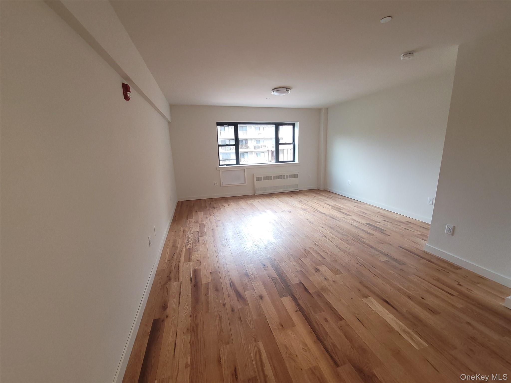 671 Bronx River Road, Unit 4N photo 8
