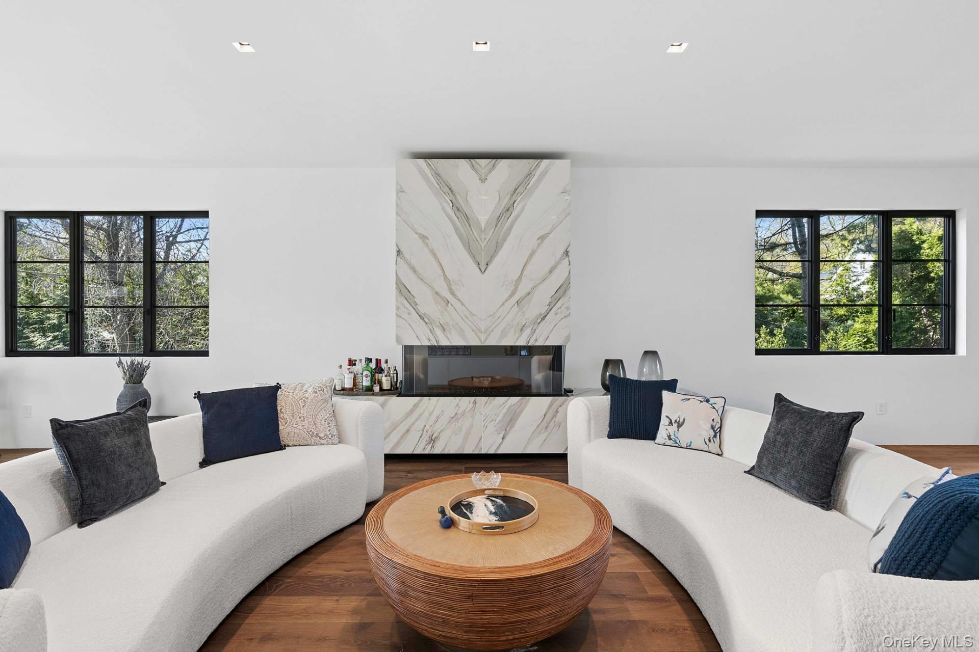 15 Atterbury Road – For Rent photo 3