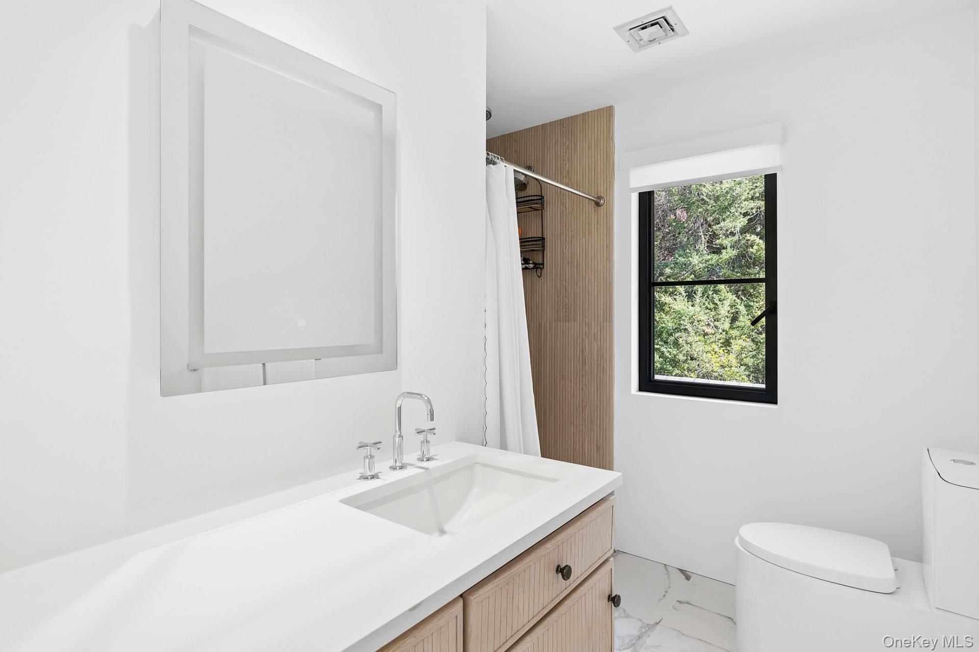 15 Atterbury Road – For Rent photo 20