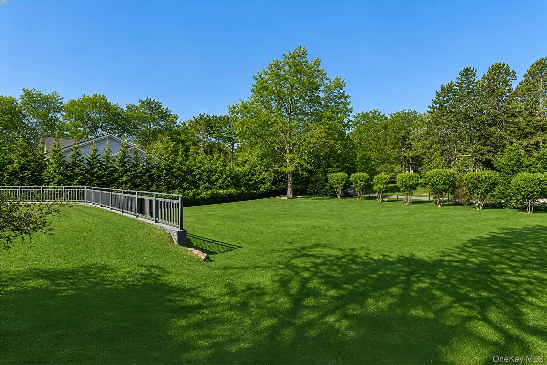 15 Atterbury Road – For Rent photo 23
