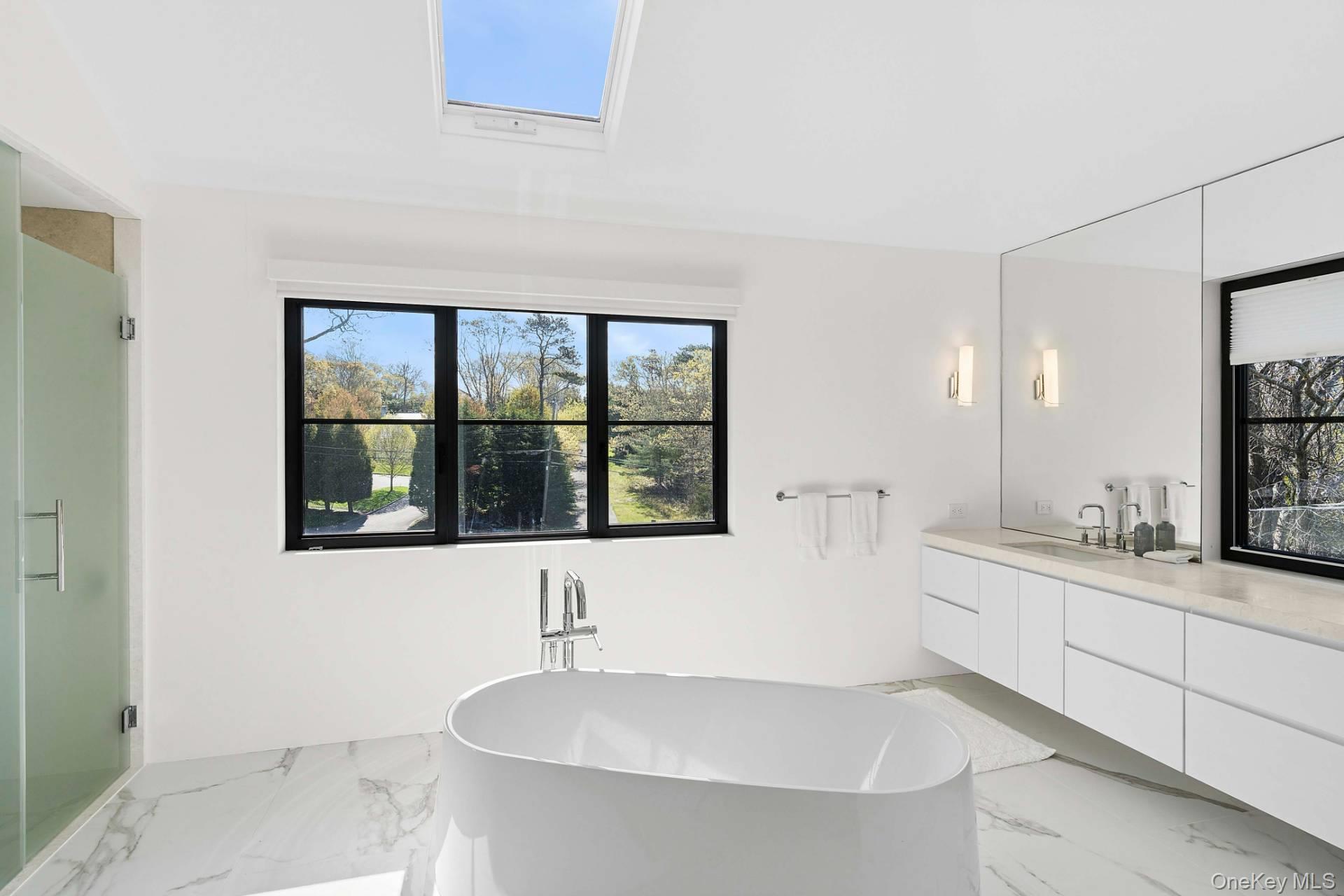 15 Atterbury Road – For Rent photo 16