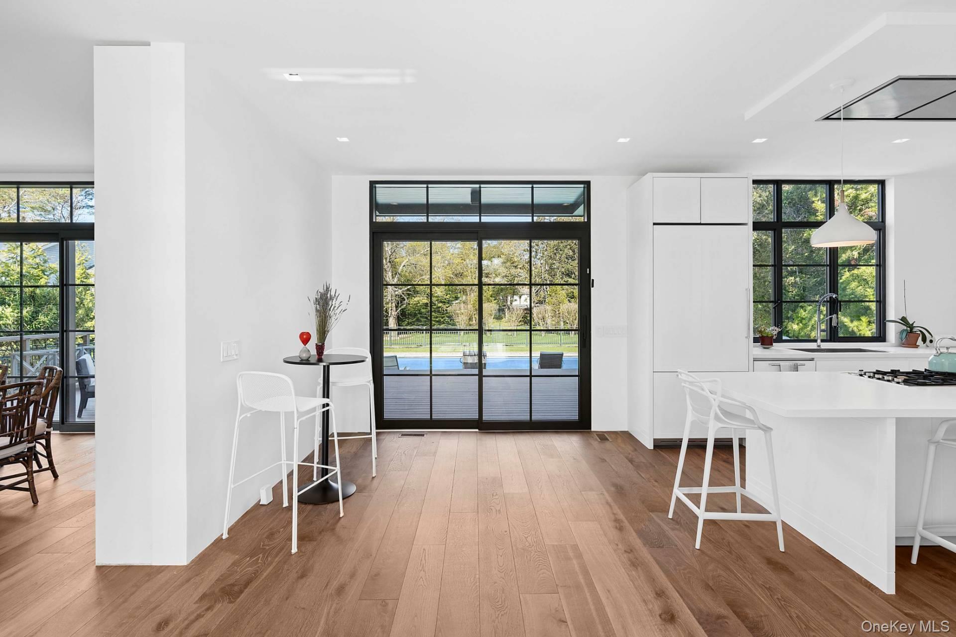 15 Atterbury Road – For Rent photo 6