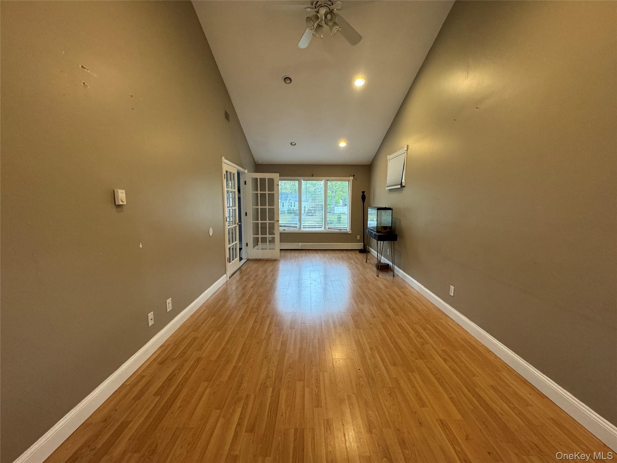 11 Oak Place – For Rent photo 2