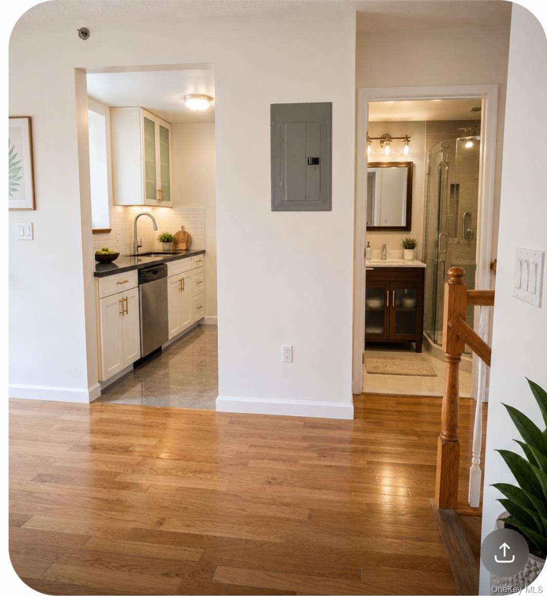 88-20 Parson Blvd, Unit 5H photo 4