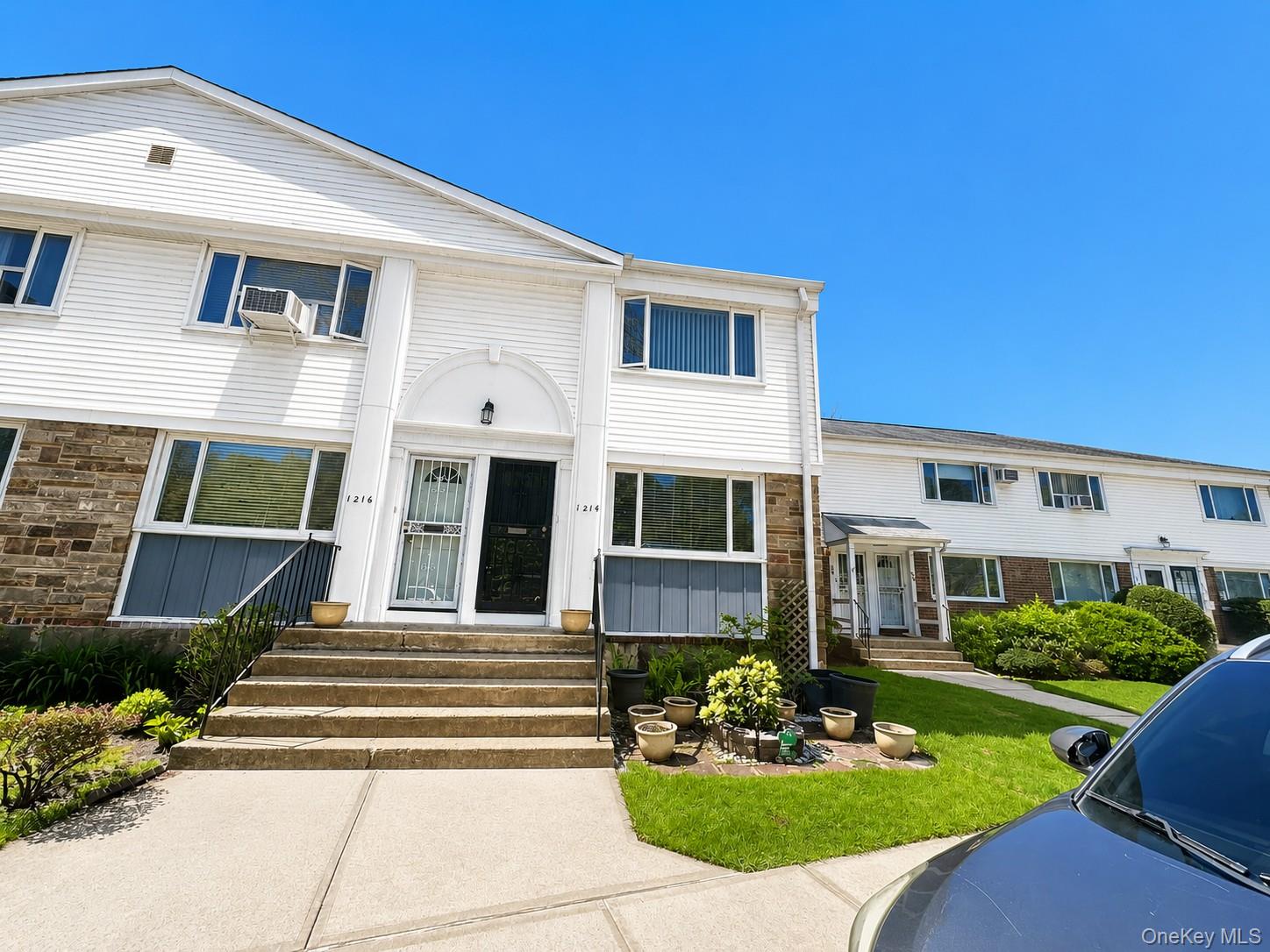 12-14 Bell Boulevard, Unit 109 photo 2