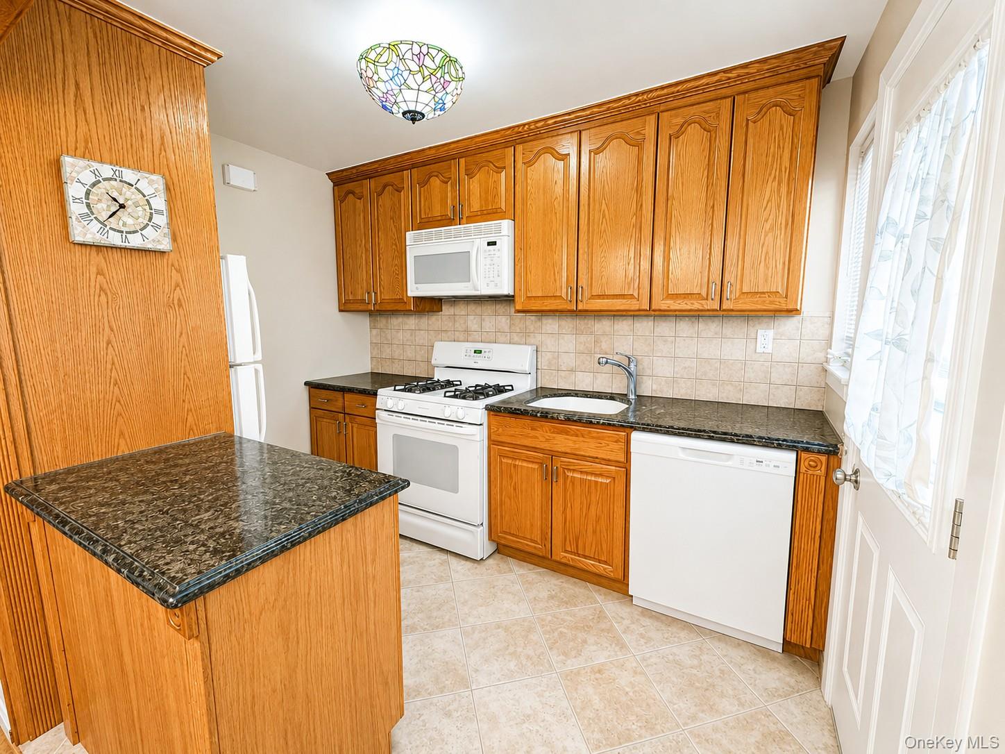 12-14 Bell Boulevard, Unit 109 photo 15