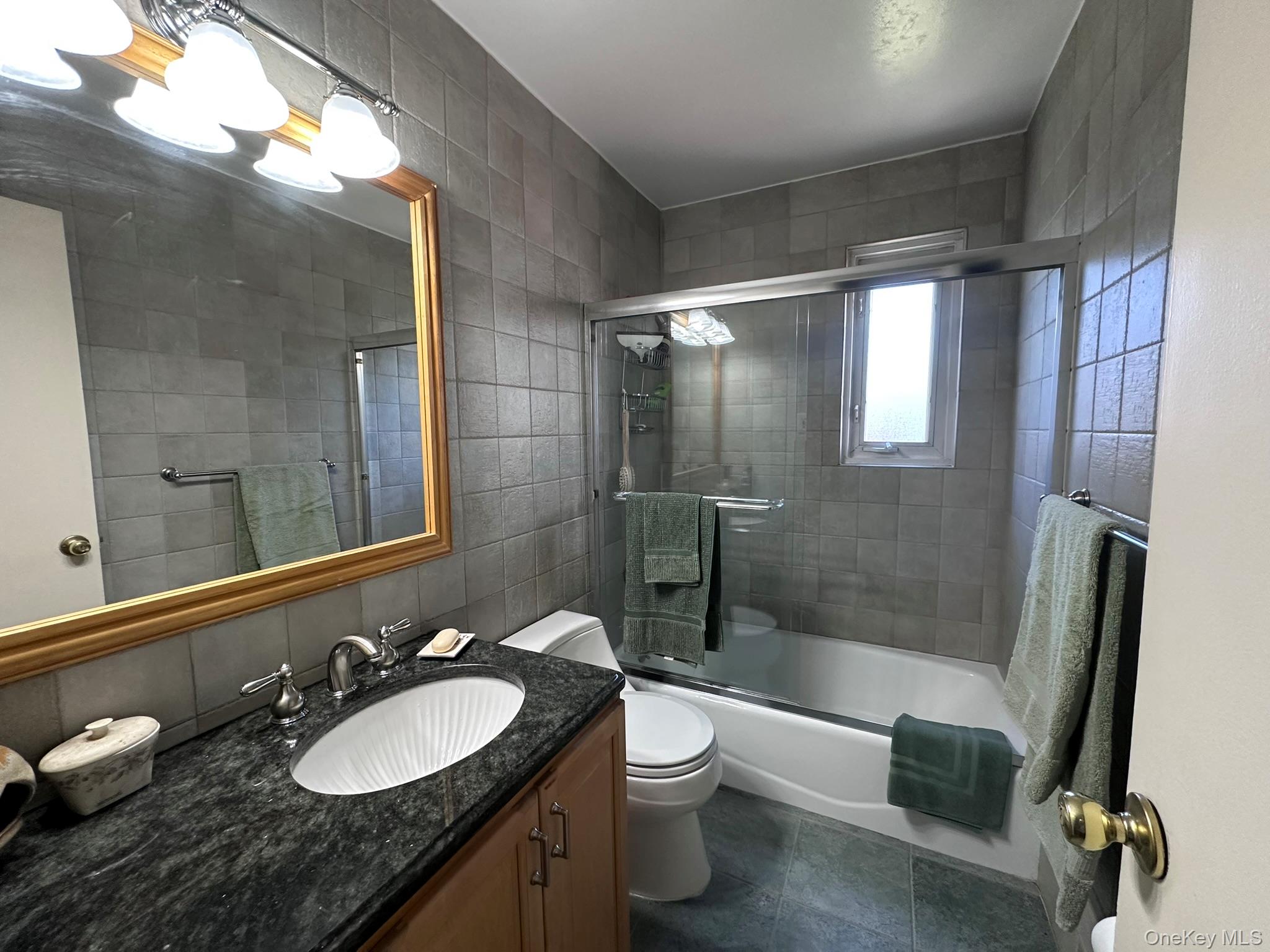 12-14 Bell Boulevard, Unit 109 photo 25