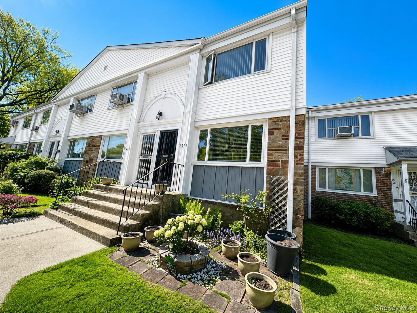 12-14 Bell Boulevard, Unit 109 photo 3