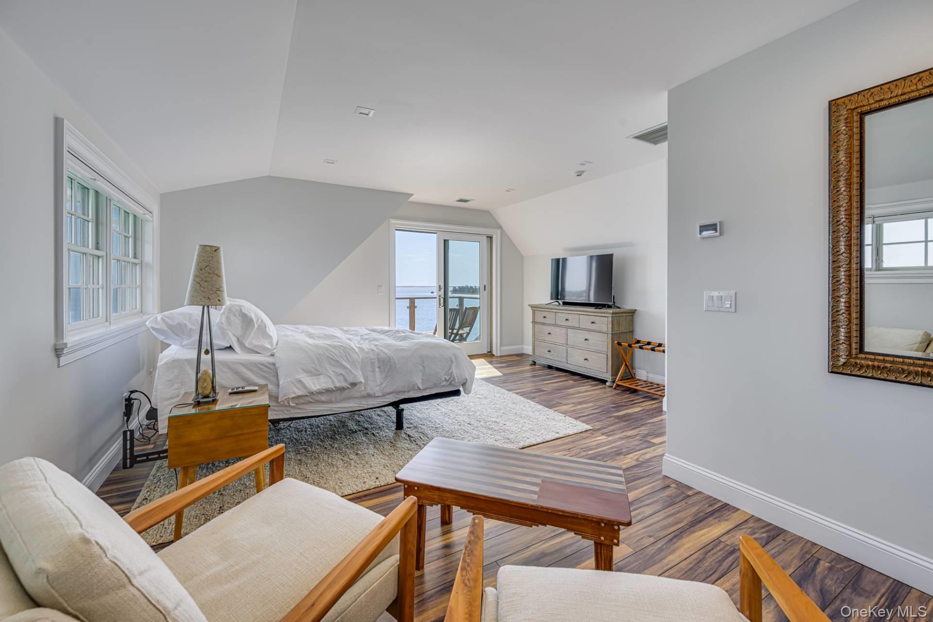 23 E Point Lane – For Rent photo 19