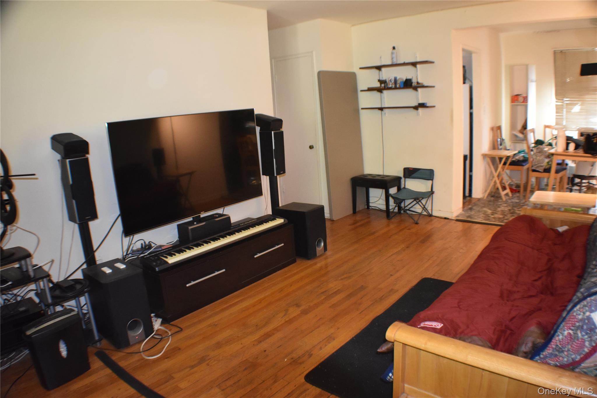 228-14 stronghurst Avenue, Unit 3113, Lowe photo 4