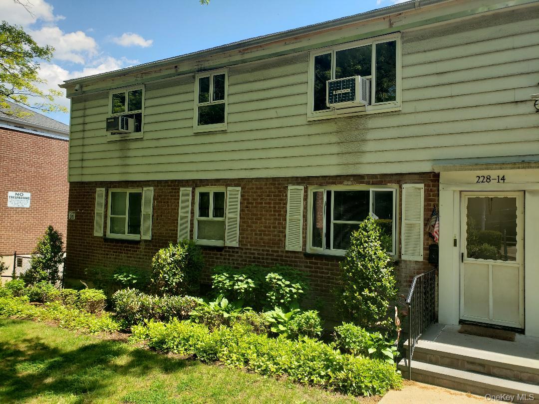 228-14 stronghurst Avenue, Unit 3113, Lowe