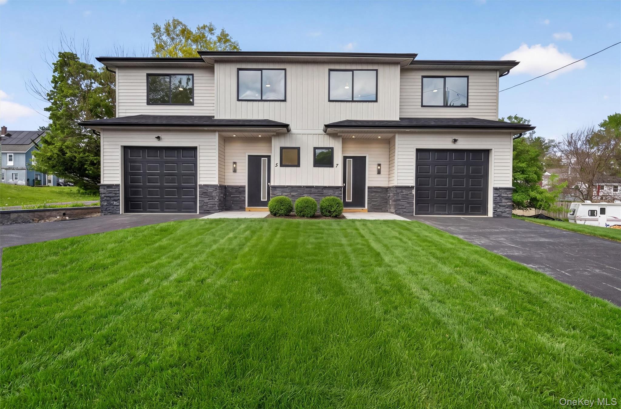 5-7 Blanchard Street – For Sale