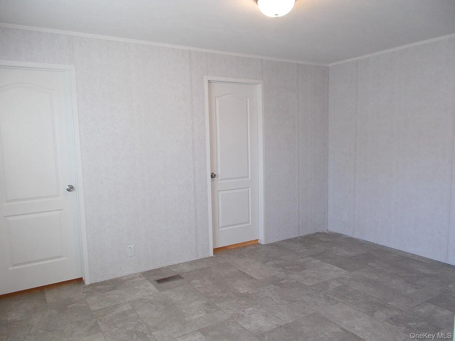 33 Tiger Lily Drive – For Sale photo 4