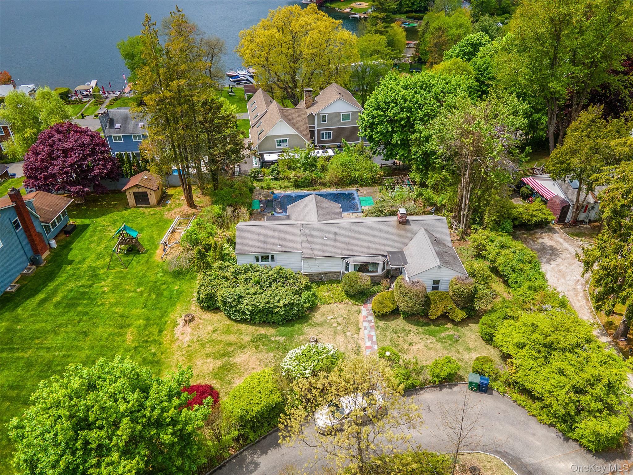 516 N Lake Boulevard – For Sale