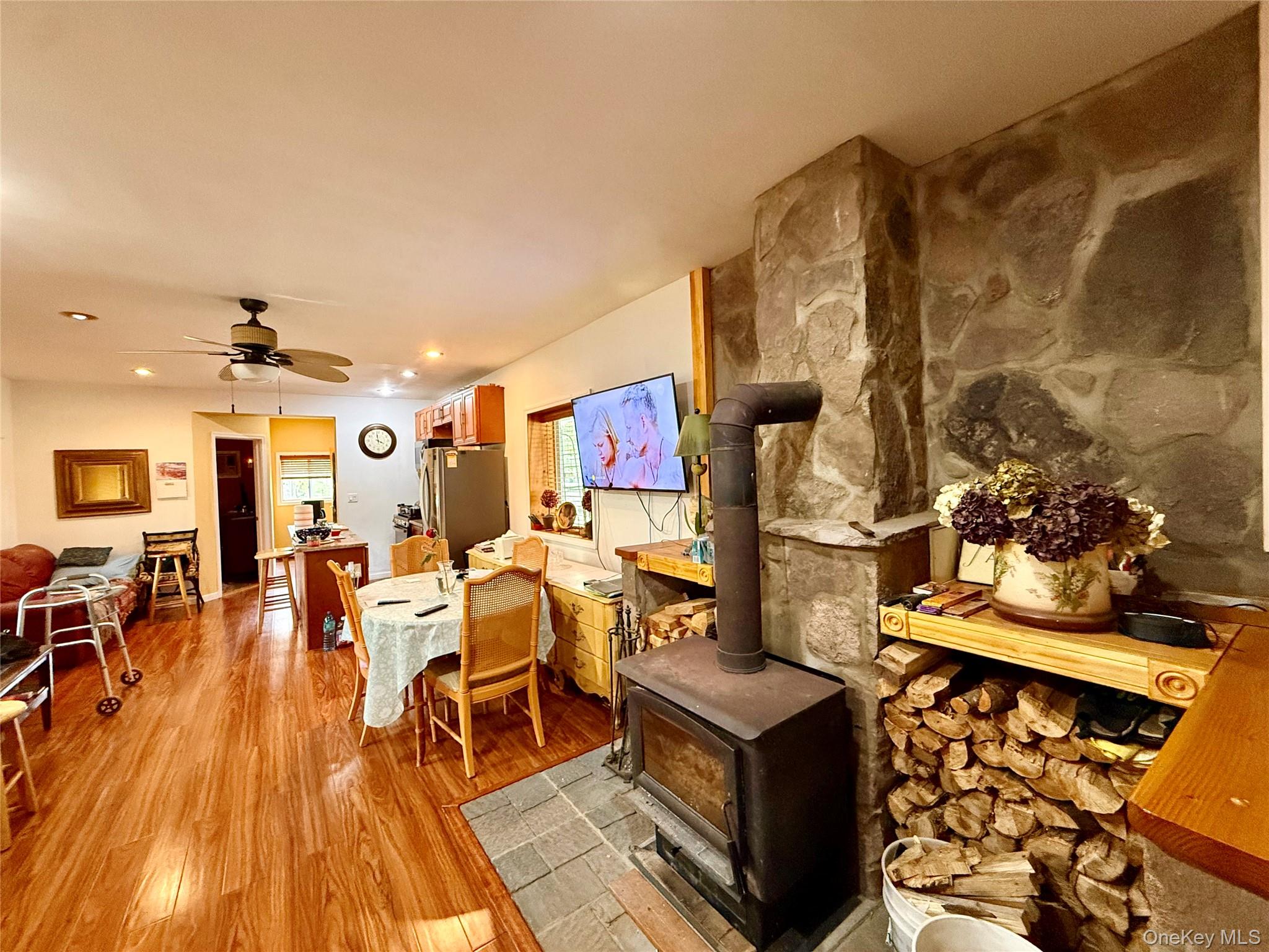 23 Woodland Way – For Sale photo 21