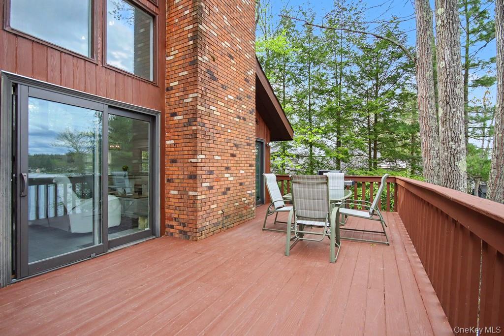 116 Lake Shore Drive W – For Sale photo 12