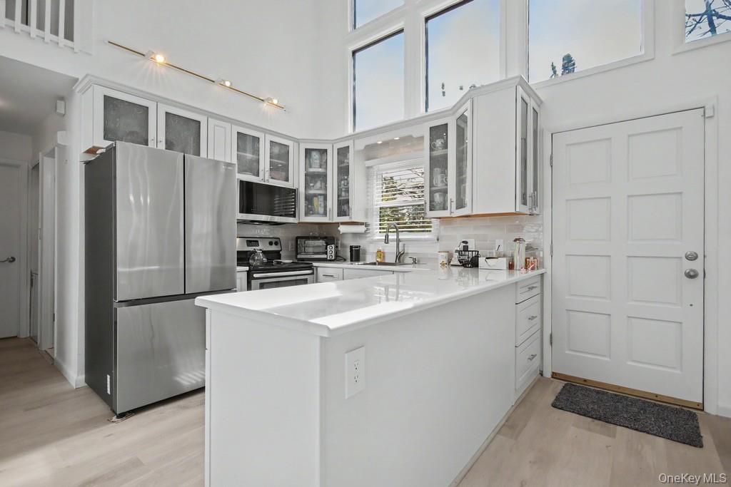 116 Lake Shore Drive W – For Sale photo 25