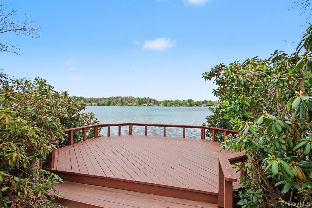 116 Lake Shore Drive W – For Sale photo 10