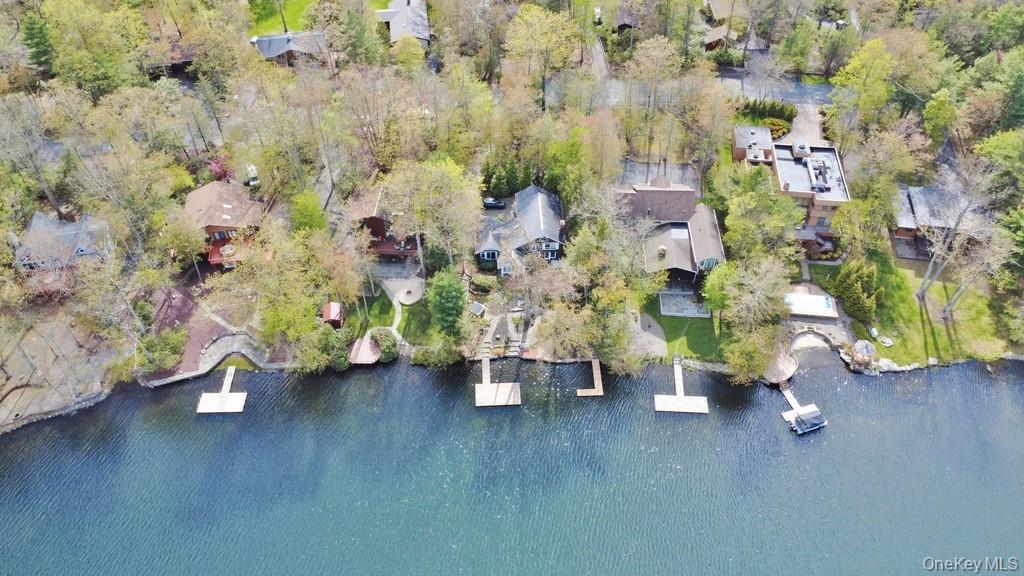 116 Lake Shore Drive W – For Sale photo 7