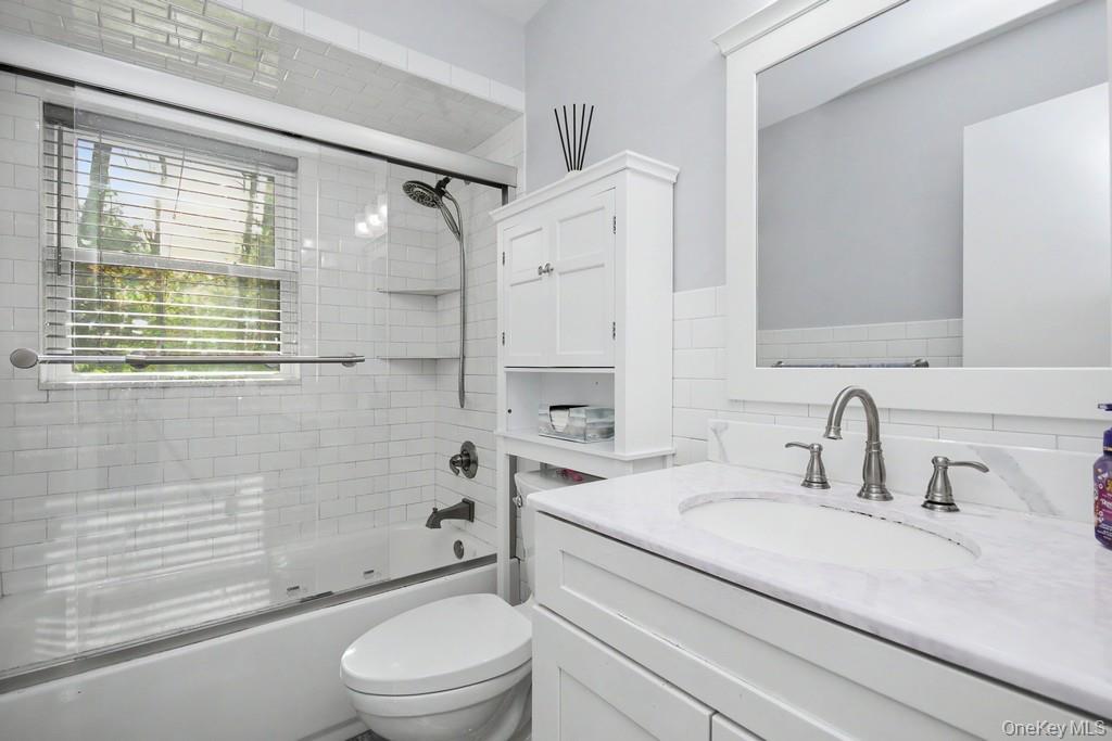 116 Lake Shore Drive W – For Sale photo 32