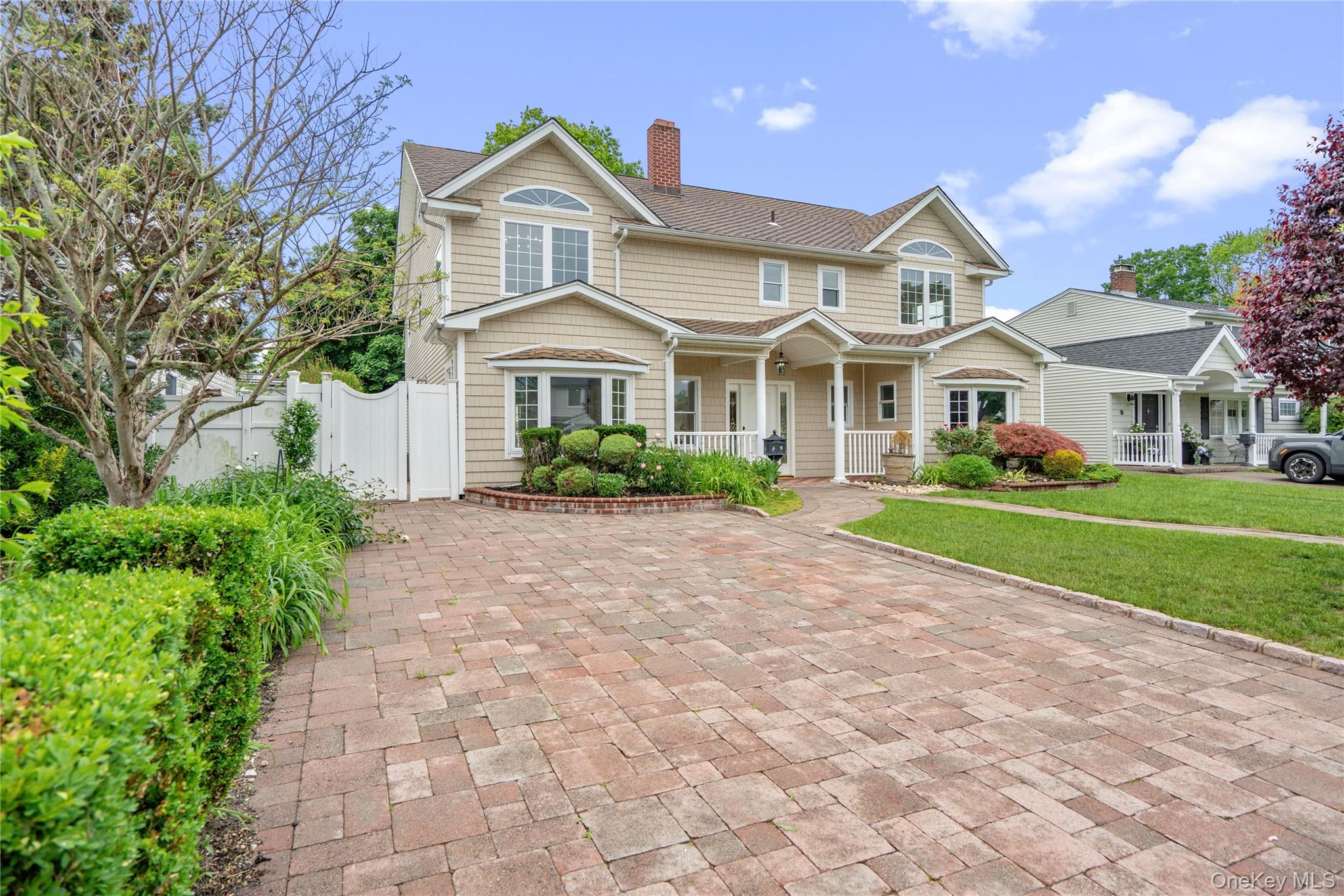 244 water Lane S – For Sale photo 3