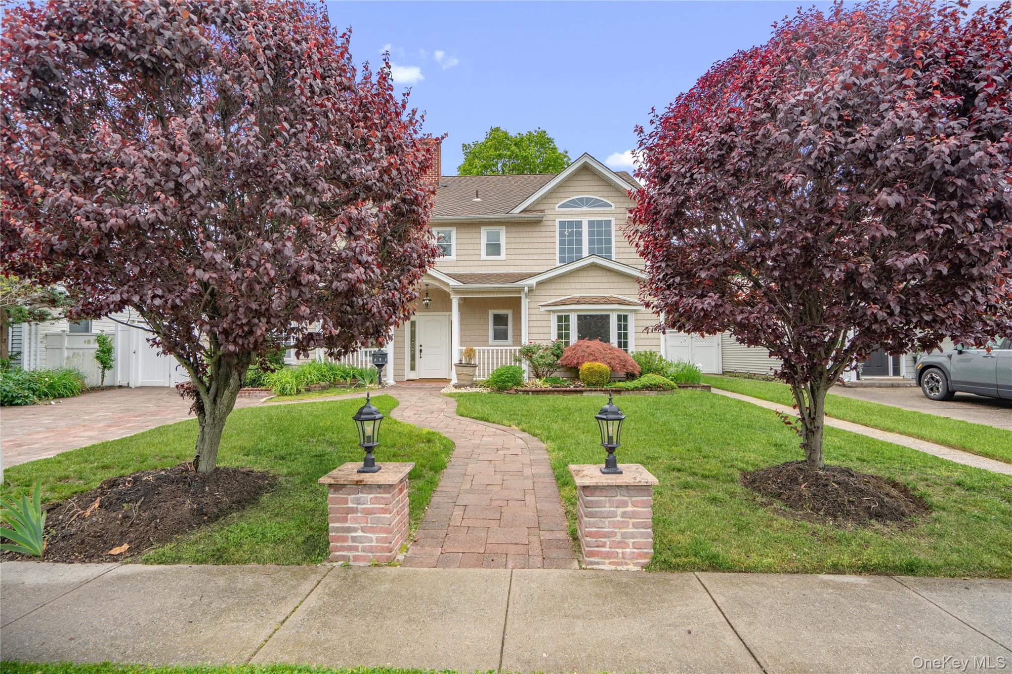 244 water Lane S – For Sale