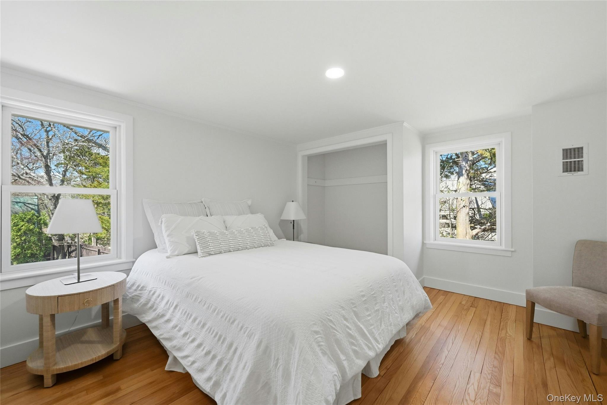 8908 Peconic Bay Boulevard – For Rent photo 8