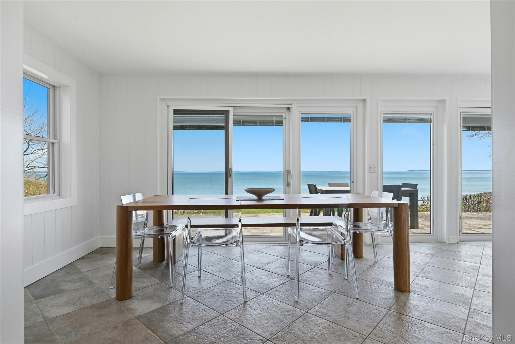8908 Peconic Bay Boulevard – For Rent photo 7