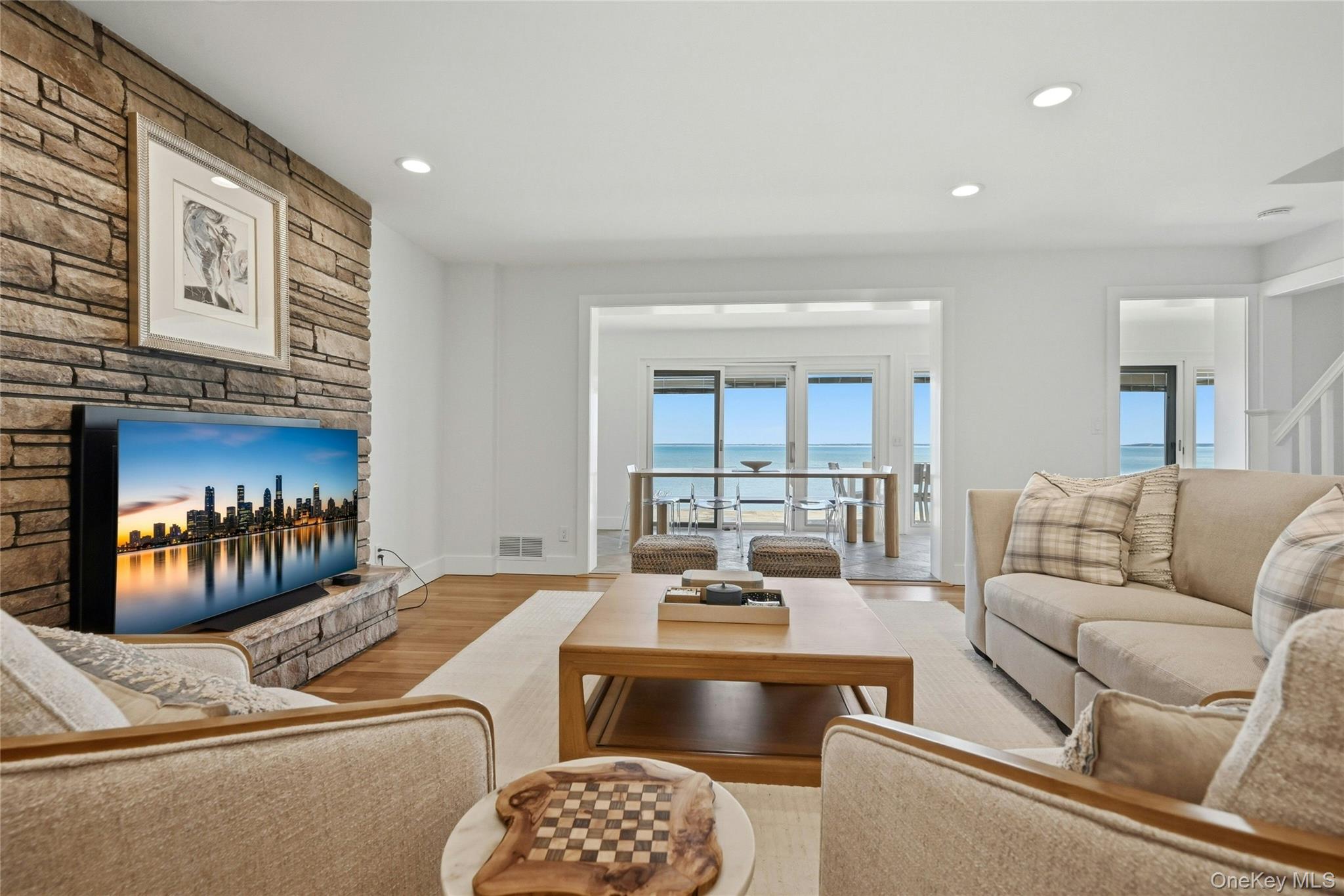 8908 Peconic Bay Boulevard – For Rent photo 4