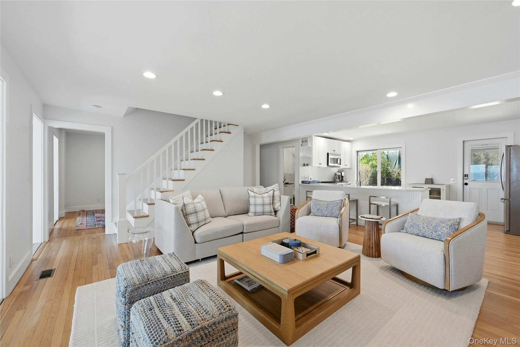 8908 Peconic Bay Boulevard – For Rent photo 5
