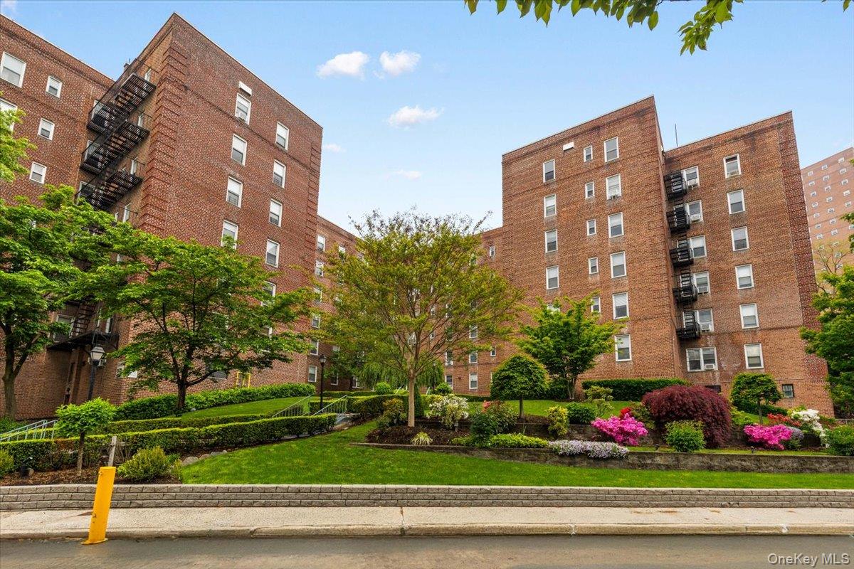 5645 Netherland Avenue, Unit 5C