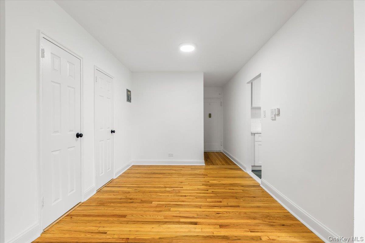 5645 Netherland Avenue, Unit 5C photo 7