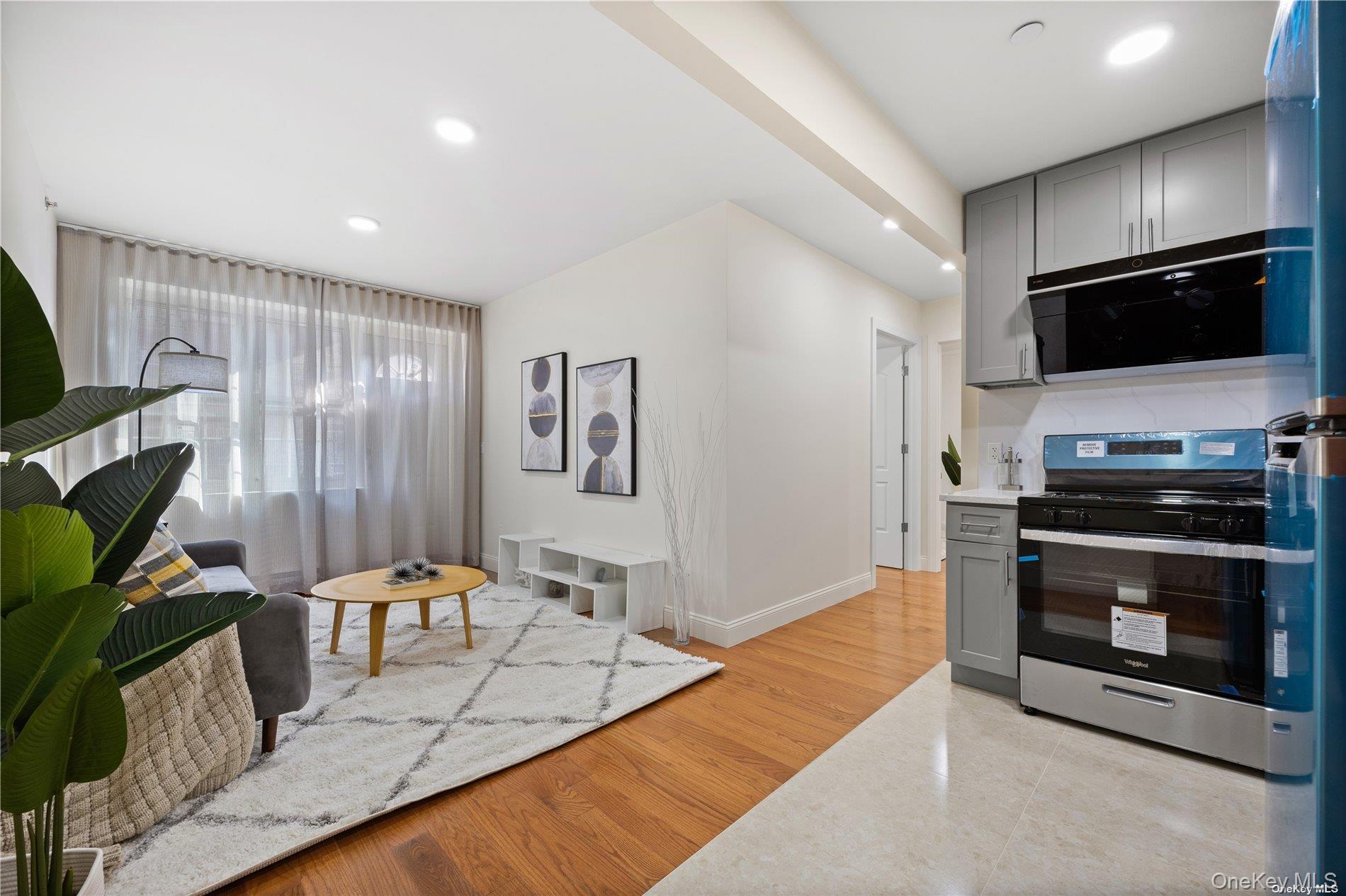 141-15 Cherry Avenue, Unit 6E photo 4