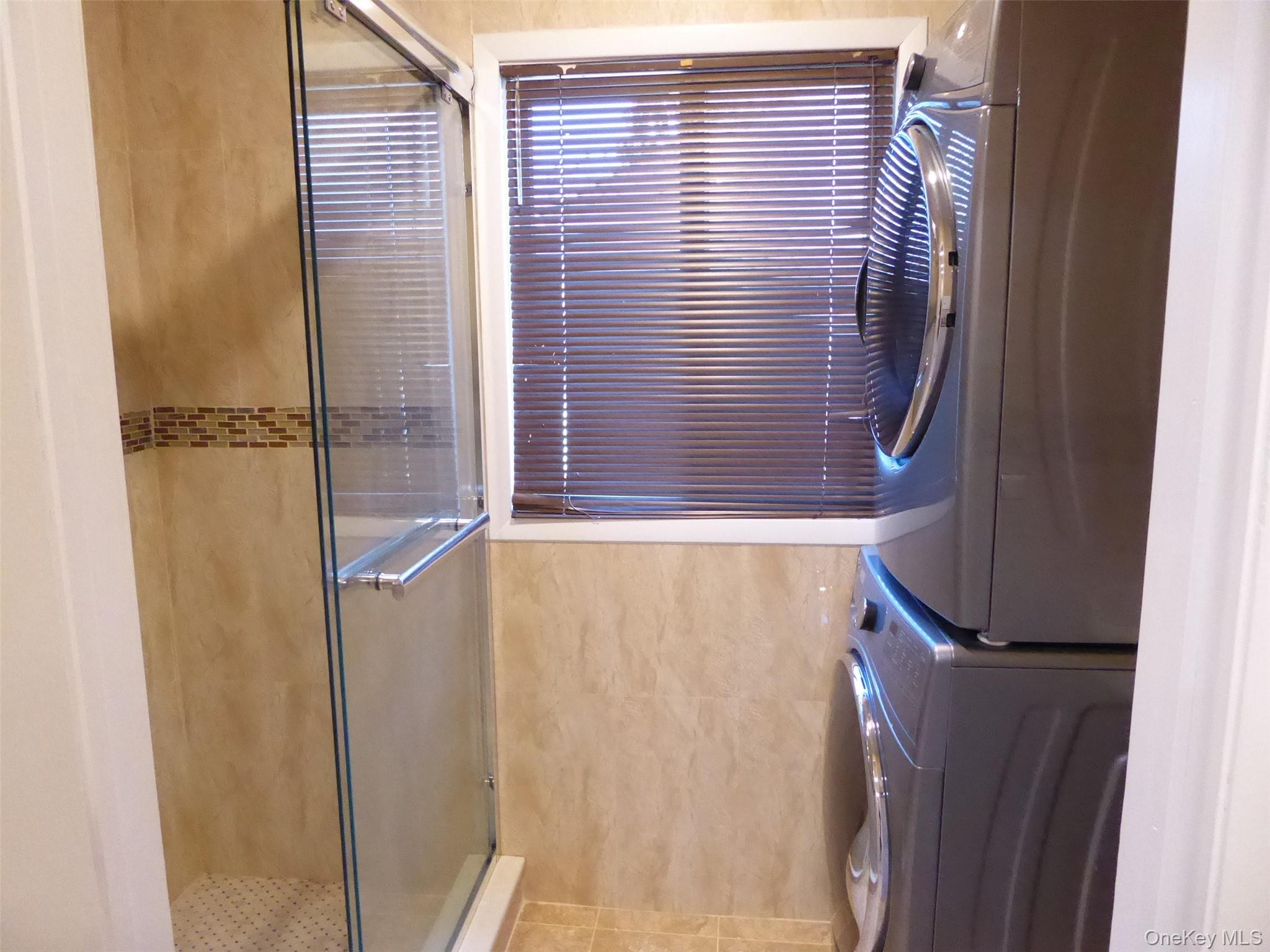 122 Forest Avenue, Unit Rear photo 14