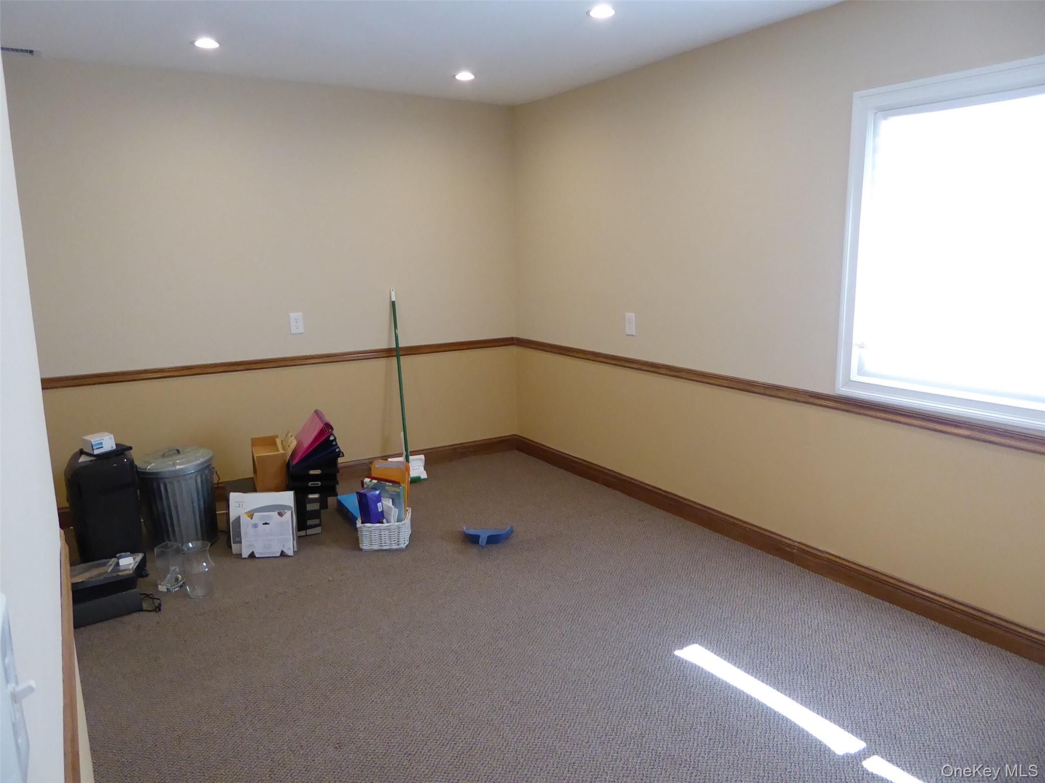 122 Forest Avenue, Unit Rear photo 10