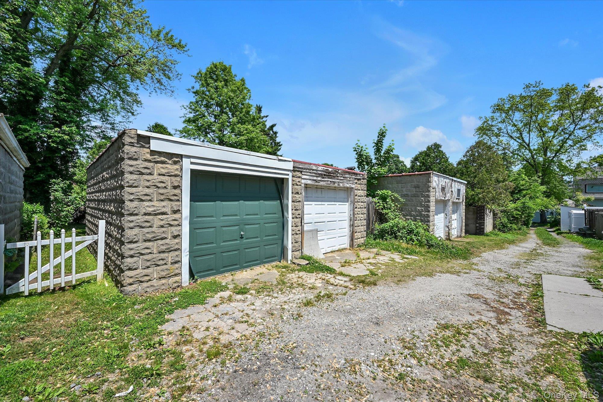 15822 Powells Cove Boulevard – For Sale photo 18