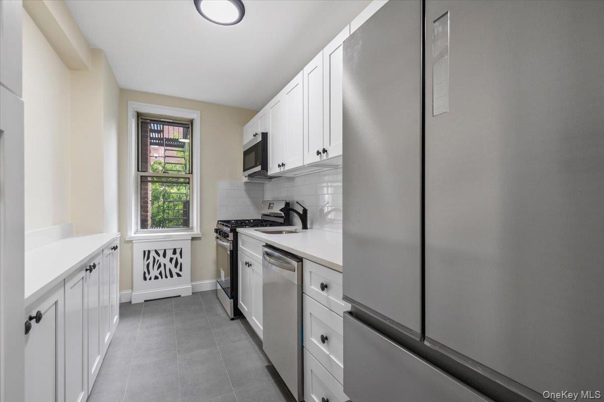 5650 Netherland Avenue, Unit 2E photo 14