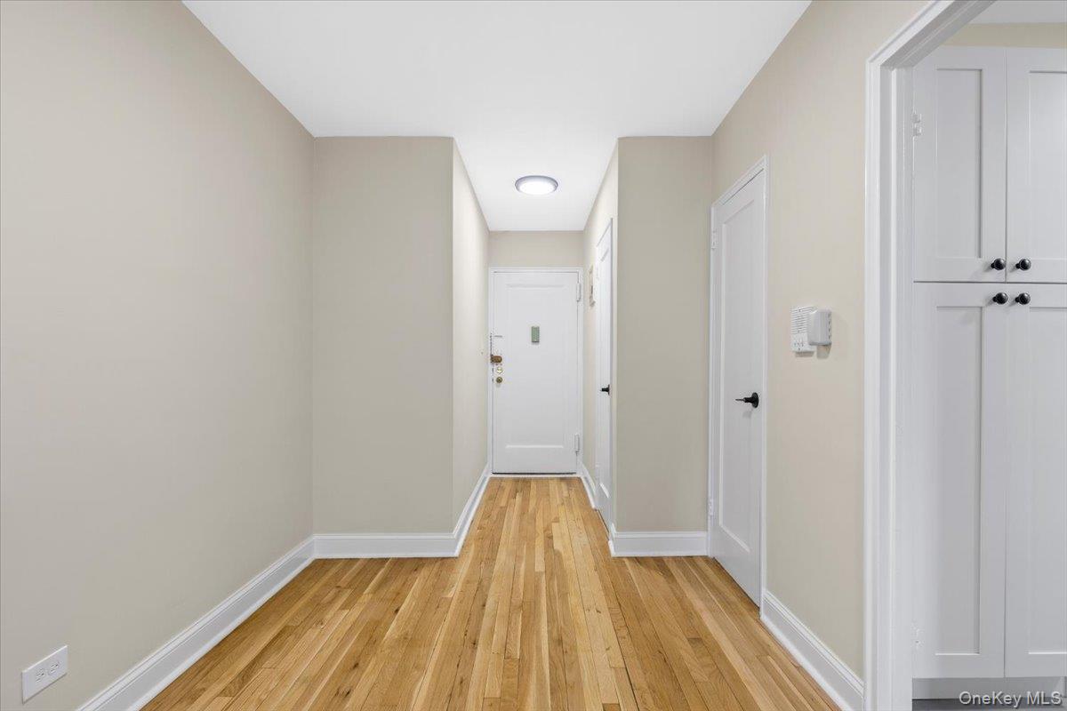 5650 Netherland Avenue, Unit 2E photo 6