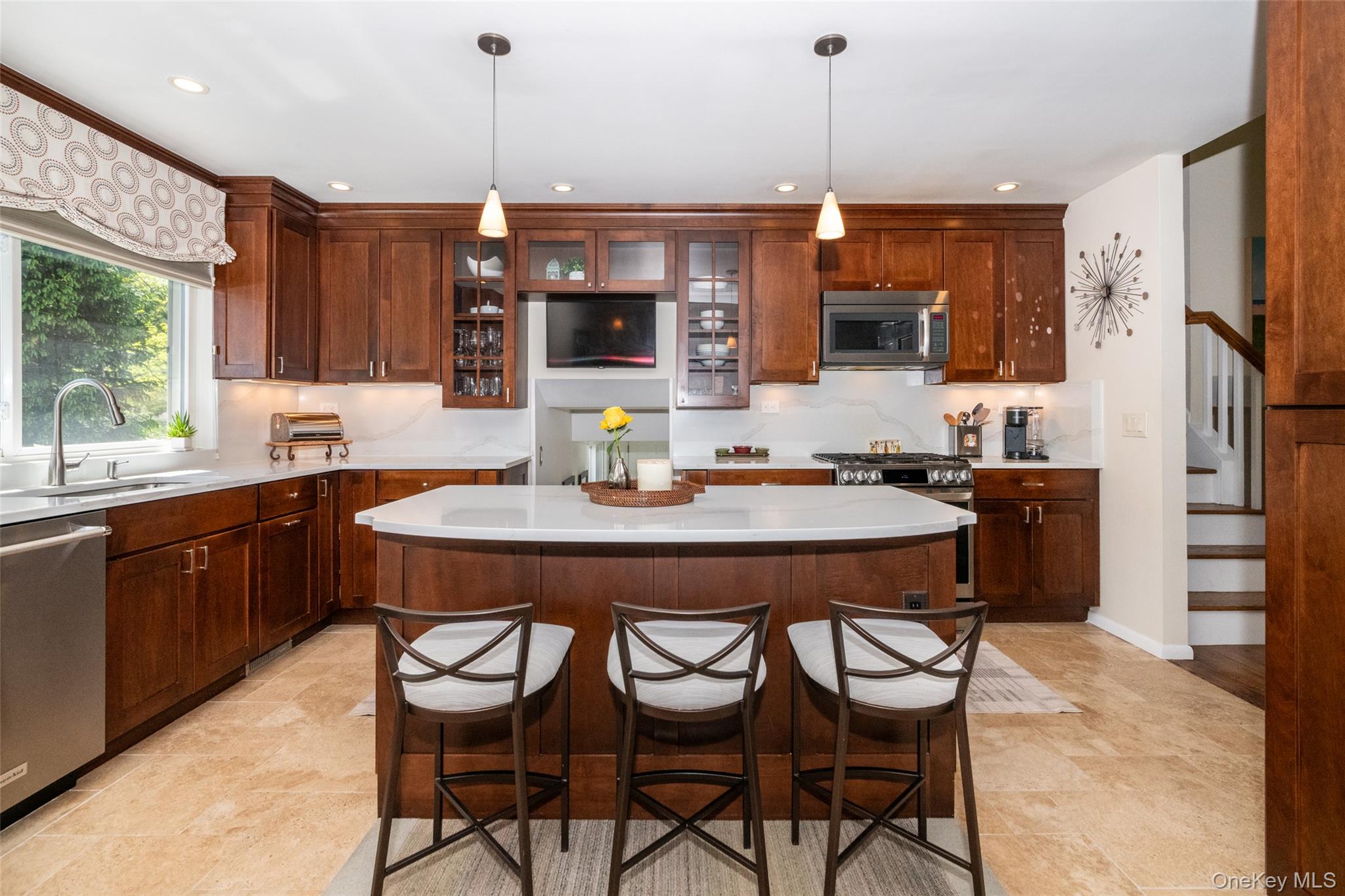 1 Lynns Way – For Sale photo 3